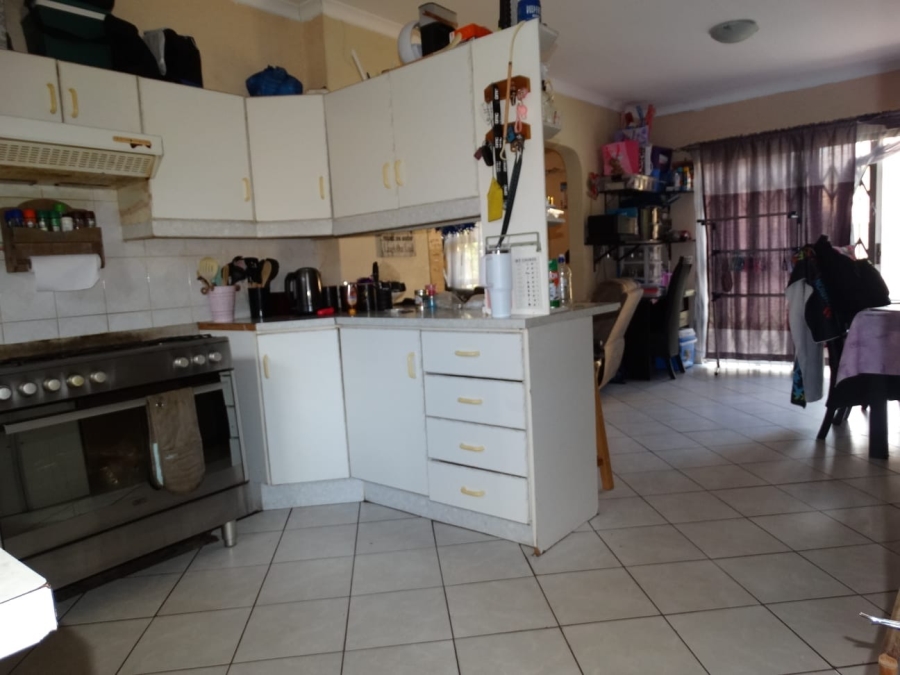 3 Bedroom Property for Sale in Geelhoutpark North West